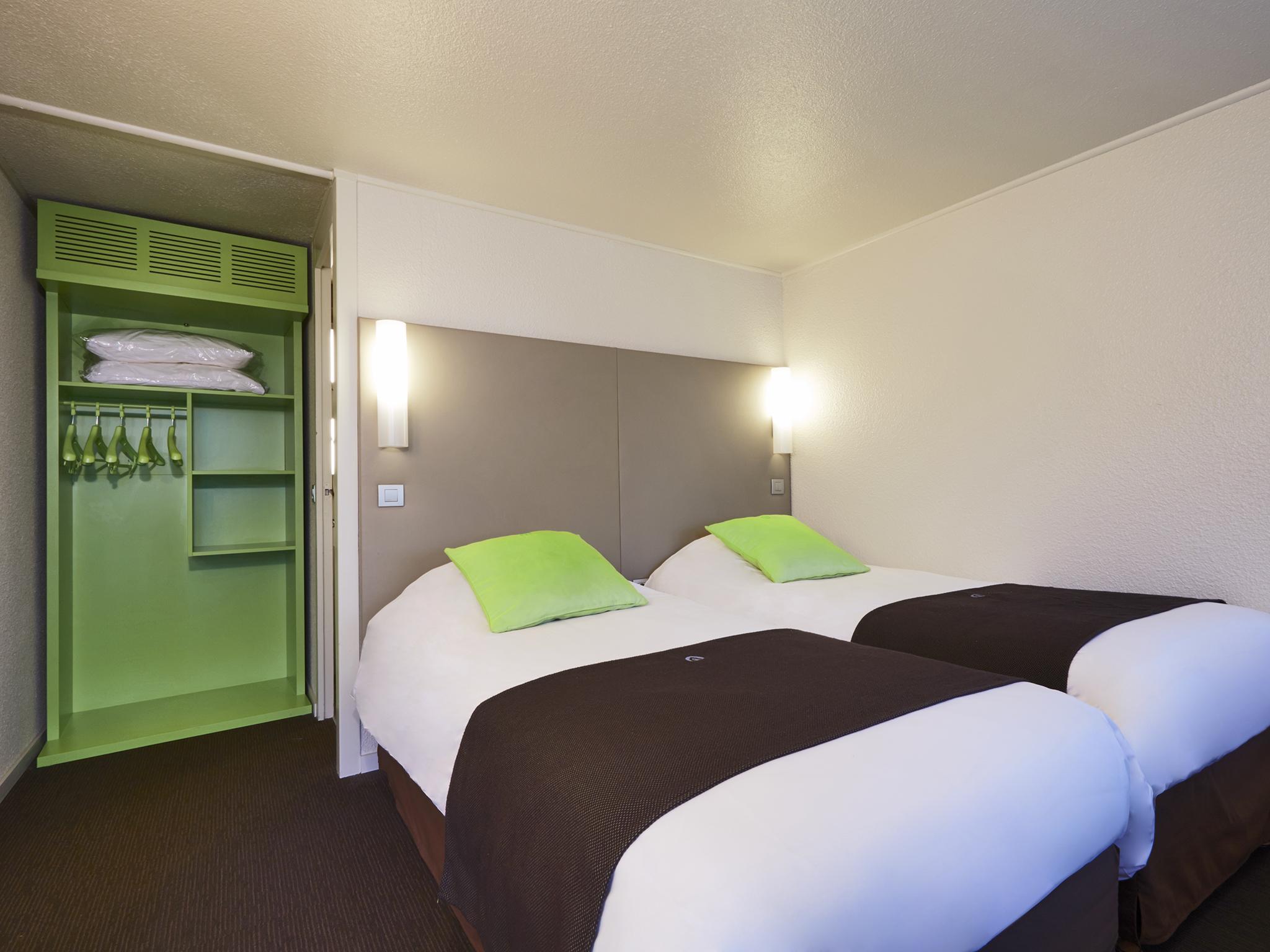 Hotel Campanile Hendaye Esterno foto