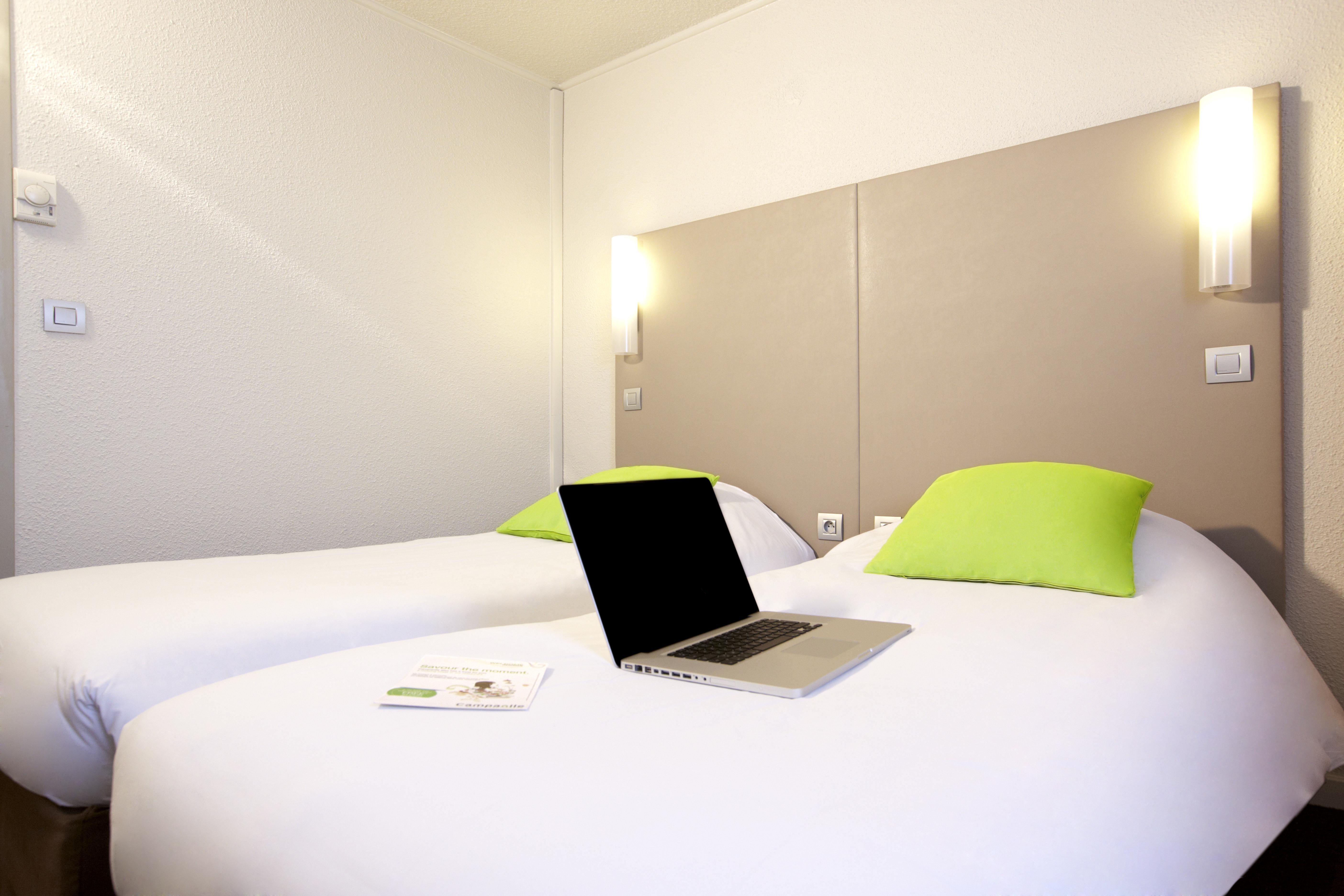 Hotel Campanile Hendaye Esterno foto