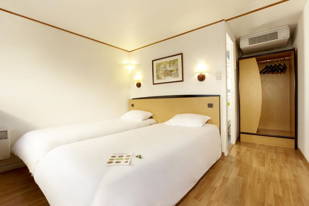 Hotel Campanile Hendaye Esterno foto