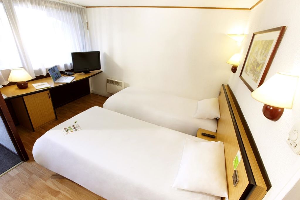 Hotel Campanile Hendaye Esterno foto
